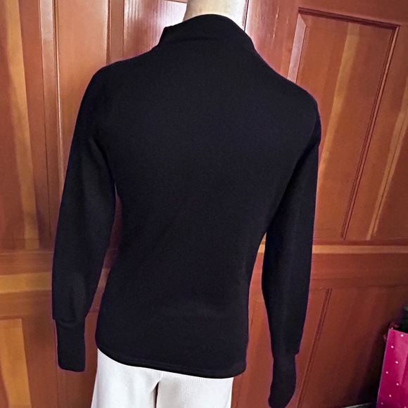 ZigZag Zipper Mock Neck Tee. - Picture 8 of 12
